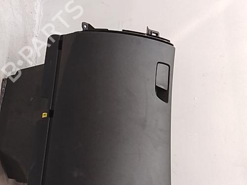 Vano posta oggetti Vano posta oggetti RENAULT MEGANE IV Hatchback (B9A/M/N_) 1.3 TCe 140 (B9NB) (140 hp) 36258044 36258044