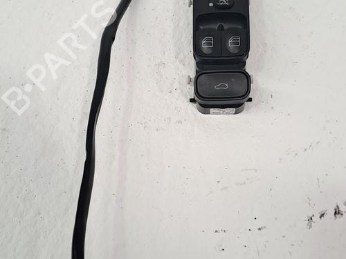 Used Left front window switch MERCEDES-BENZ CLK (C209) CLK 220 CDI (209.308) (150 hp) 25783798
