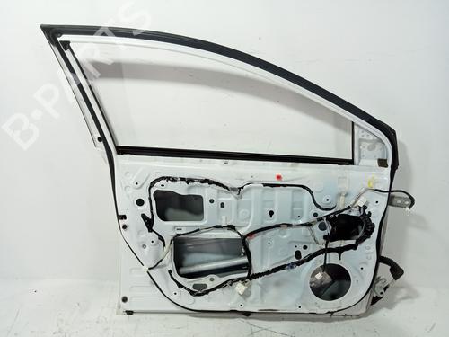 Left front door TOYOTA AURIS Estate (_E18_) 1.8 Hybrid (ZWE186_, ZWE186R, ZWE186H) | BP29627044C2 