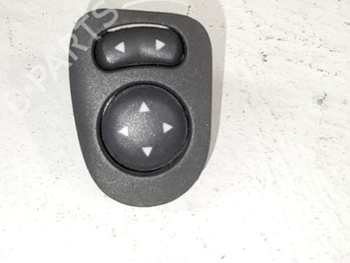 mirror-switch-fiat-500-312_-2007-36317778 main image