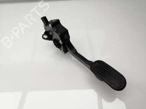 Used Pedal TOYOTA HILUX VIII Pickup (_N1_) 2.4 D 4WD (GUN125_, GUN125R) (150 hp) 26315808
