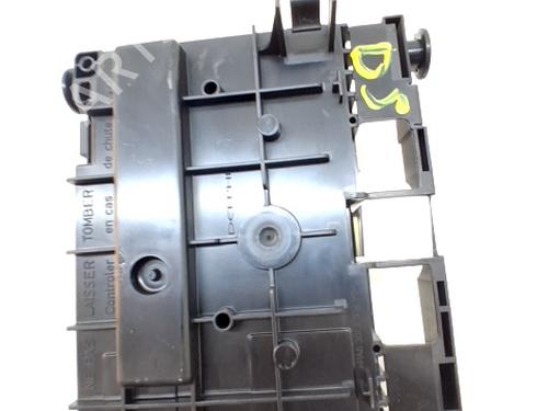 Used Fuse box CITROËN BERLINGO MULTISPACE (B9) 1.6 BlueHDi 100 (99 hp) 29991808