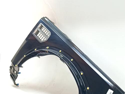 Forskærm Højre Forskærm Højre LAND ROVER DISCOVERY III (L319) 2.7 TD 4x4 (190 hp) 33761414 33761414