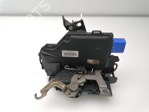 Used Rear right lock VW TOUAREG (7LA, 7L6, 7L7) 3.0 V6 TDI (225 hp) 23420036