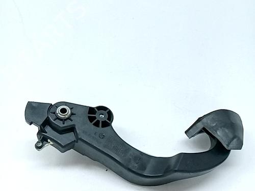 Pédale d'embrayage CITROËN C4 CACTUS 1.6 BlueHDi 100 (99 hp) 30920823
