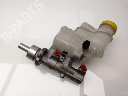 Used Brake master cylinder LANCIA YPSILON (843_) 1.3 D Multijet (843.AXF11, 843.AXF1A, 843.AXM11,... (75 hp) 23383638