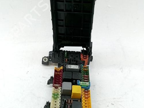 Used Fuse box Fuse box MERCEDES-BENZ A-CLASS (W176) A 200 CDI (176.001) (136 hp) 40622880 40622880