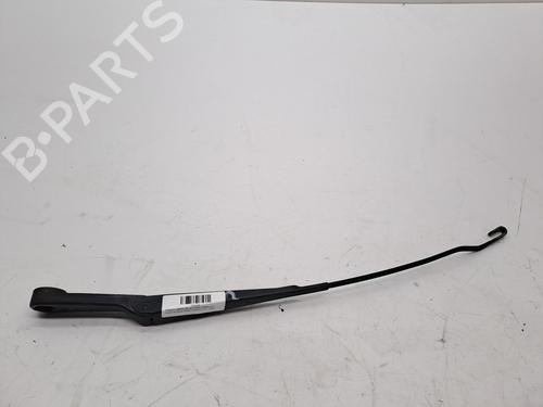 Used Front windshield wiper arm LAND ROVER FREELANDER I (L314) 2.5 V6 4x4 (177 hp) 23379404