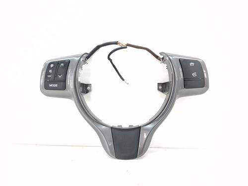 Stuurwielbediening TOYOTA YARIS (_P13_) 1.5 Hybrid (NHP130_, NHP130) (101 hp) 28958527