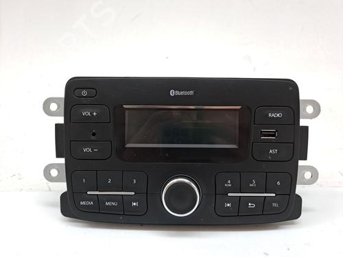 Used Radio DACIA SANDERO II TCe 90 (B8M1, B8MA, B8AC) (90 hp) 23974884