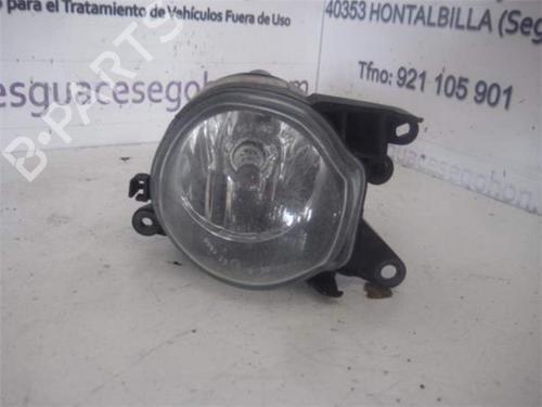 Højre foran tåkelykt AUDI A4 B5 (8D2) 1.9 TDI (110 hp) 25988746
