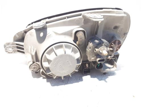 Right headlight HYUNDAI SANTA FÉ I (SM) 2.0 CRDi 4x4 | BP25988724C29 