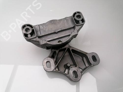 Used Engine mount MERCEDES-BENZ SPRINTER 3,5-t Platform/Chassis (B907, B910) 311 CDI (910.131, 910.133) (114 hp) 23405470