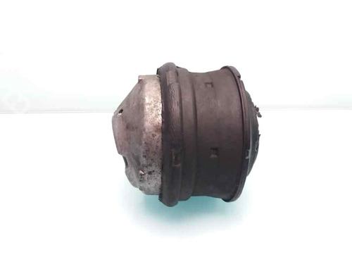 Used Engine mount MERCEDES-BENZ C-CLASS (W202) C 220 CDI (202.133) (125 hp) 23404528
