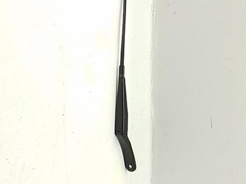 Used Front windshield wiper arm Front windshield wiper arm 37688216 37688216