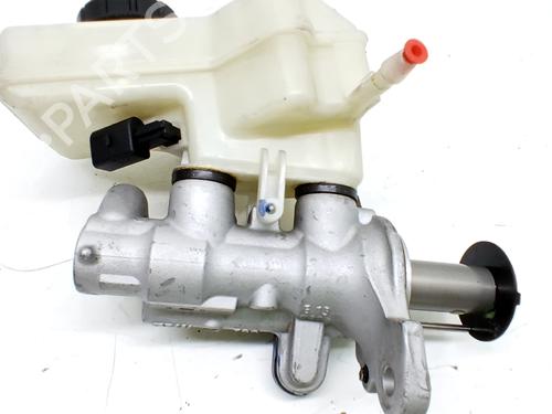 Used Brake master cylinder VW POLO VI (AW1, BZ1, AE1) 1.0 TSI (95 hp) 31262458