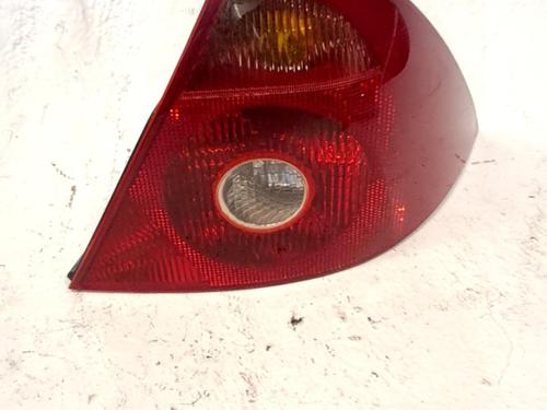 right-taillight-ford-mondeo-iii-b5y-2000-2001-2002-2003-2004-2005-2006-2007-34182199 main image