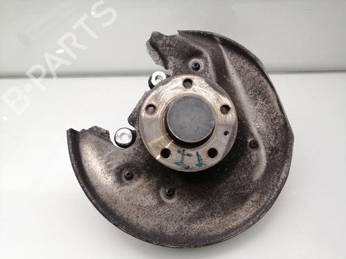 Fusee links achter AUDI A4 B8 Avant (8K5) 2.0 TDI quattro (150 hp) 23939775