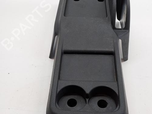 Used Armrest / Center console PEUGEOT PARTNER Box Body/MPV 1.6 HDi 16V (90 hp) 26675203