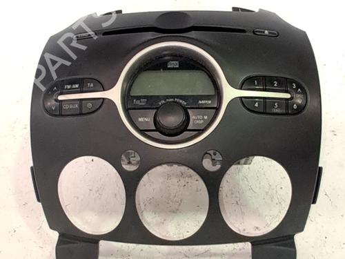 Used Radio Radio MAZDA 2 (DE_, DH_) 1.5 (DE5FS) (103 hp) 33768469 33768469