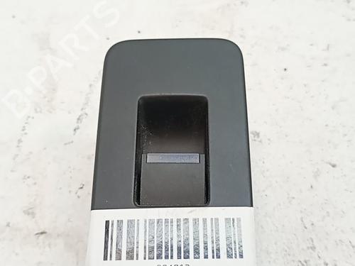 Used Right rear window switch Right rear window switch LAND ROVER DISCOVERY SPORT (L550) 2.0 D 4x4 (150 hp) 39557433 39557433