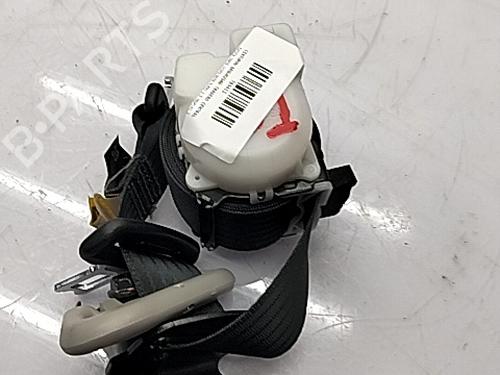 Used Rear center seatbelt TOYOTA YARIS (_P13_) 1.5 (NSP131_) (112 hp) 30772311