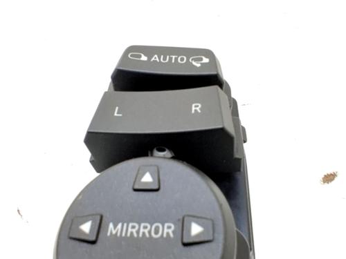 Commande retroviseurs HYUNDAI i30 (PDE, PD, PDEN) 1.0 T-GDI (120 hp) 31874736