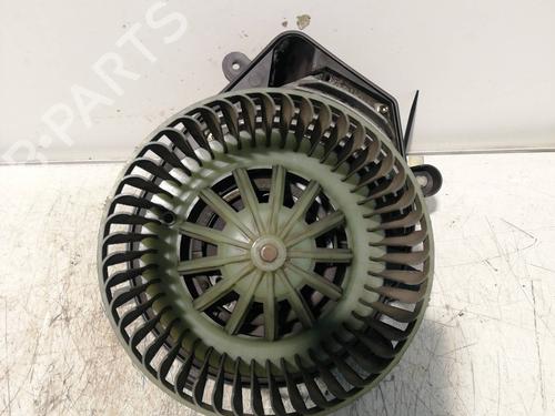 Moteur de chauffage VW PASSAT B3/B4 (3A2, 35I) 1.8 (90 hp) 25460284