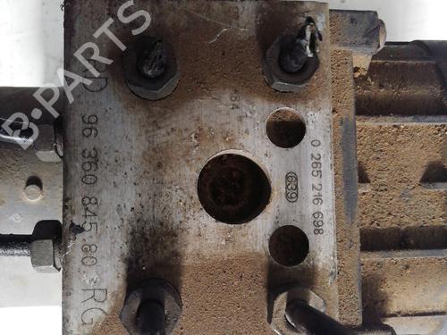 Used ABS pump CITROËN XSARA (N1) 2.0 HDi 90 (90 hp) 25459608