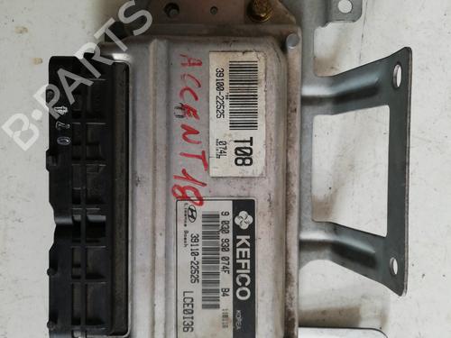 Engine control unit (ECU) HYUNDAI ACCENT I (X-3) 1.3 i 12V | BP25458166M57