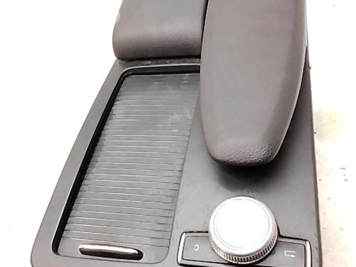 Used Middle console Middle console MERCEDES-BENZ C-CLASS (W204) C 350 (204.056) (272 hp) 36109002 36109002