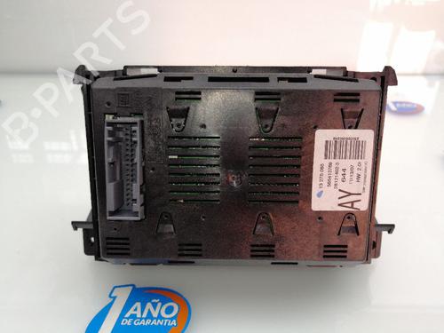 Used Display monitor OPEL ASTRA H GTC (A04) 1.7 CDTi (L08) (101 hp) 23376611