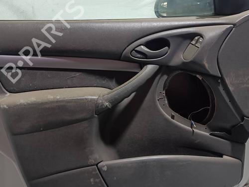 Used Left front door FORD FOCUS I (DAW, DBW) 2.0 16V (131 hp) 25455265