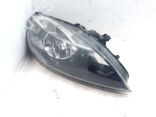 right-headlight-volvo-v40-hatchback-525-2012-2013-2014-2015-2016-2017-2018-2019-36109046 main image