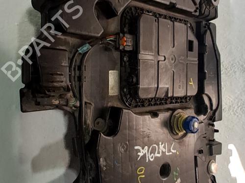 AdBlue-tank AdBlue-tank PEUGEOT 508 I (8D_) 2.0 BlueHDi 150 (150 hp) 33767402 33767402