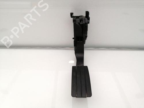 Used Pedal DACIA SANDERO II 1.2 (75 hp) 23379413