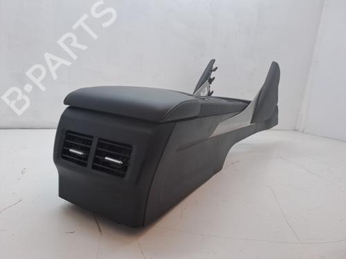Armrest / Center console LEXUS IS III (_E3_) 300h (AVE30_, AVE30R) | BP23382670I20 