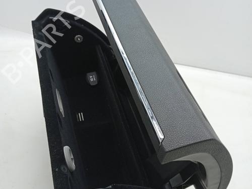 Used Glove box MERCEDES-BENZ C-CLASS (W204) C 200 CGI (204.048) (184 hp) 23348841