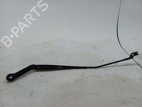 Used Front windshield wiper arm CITROËN JUMPER II Van 2.2 BlueHDi 140 (140 hp) 29302620