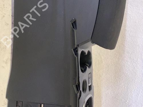 Midtkonsoll Midtkonsoll RENAULT KADJAR (HA_, HL_) 1.3 TCe 140 (HLNB, HLN1) (140 hp) 33767430 33767430