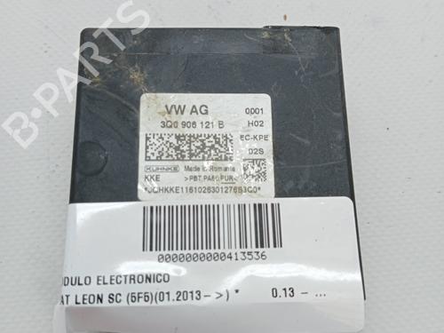 Used Electronic module SEAT LEON (5F1) 1.6 TDI (110 hp) 23352456