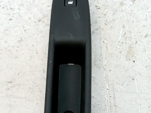 Used Right front window switch Right front window switch FIAT 600e / 600 (365_, 364_) Mild Hybrid (136 hp) 36522889 36522889