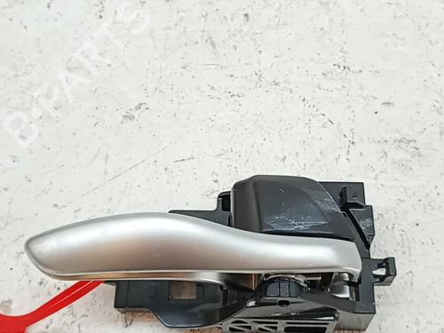 front-right-interior-door-handle-toyota-c-hr-_x1_-2016-39740225 main image