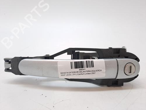 Used Front left exterior door handle SEAT LEON (1P1) 1.9 TDI (105 hp) 23279420