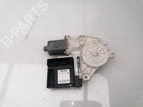 Rudehejsemotor bagstkærm højre AUDI A3 (8P1) 2.0 TDI 16V | BP23939895E22 