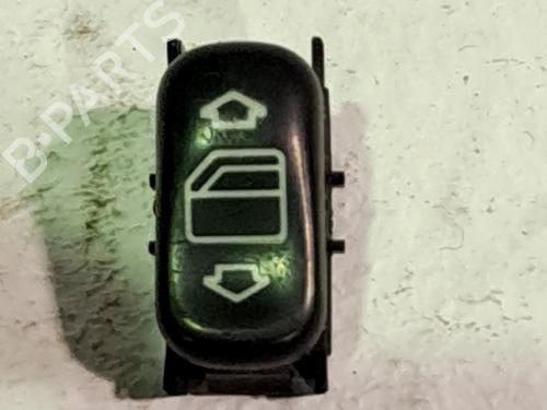 Used Switch Switch MERCEDES-BENZ CLK Convertible (A208) CLK 200 (208.435) (136 hp) 33772465 33772465