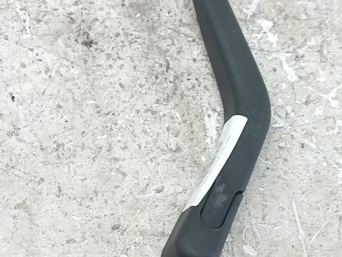 Used Rear windshield wiper arm Rear windshield wiper arm 37159430 37159430