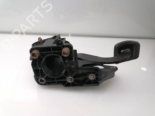 Used Break pedal RENAULT MASTER III Platform/Chassis (EV, HV, UV) 2.3 dCi 145 RWD (UV0F, UV0E, HV0E, HV0F, HV0T, HV10,... (146 hp) 23420484
