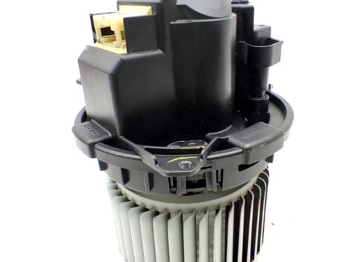 Used Heater blower motor RENAULT CLIO V (B7_) 1.0 TCe 90 (B7MT) (91 hp) 31609906