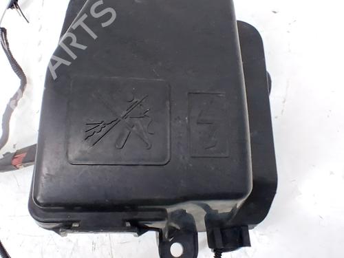 Fuse box RENAULT CAPTUR I (J5_, H5_) 0.9 TCe 90 | BP33815575E1 - Image 3